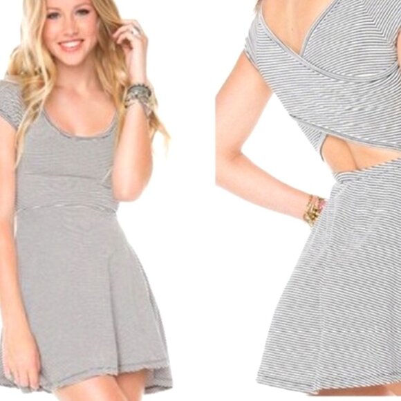 Brandy Melville Dresses & Skirts - Brandy Melville Bethan Striped Crossed Back Skater Dress
